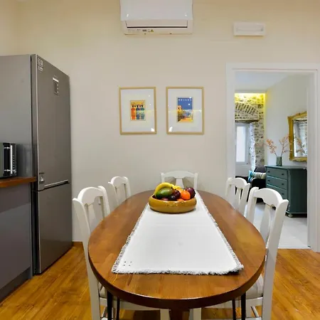 Apartment Beau Maison